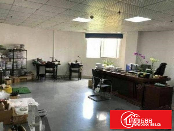 清溪大利标准厂房二楼2000平可分租小面积，装修办公室