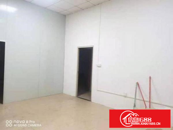 一楼带航车注塑厂招租600平米隔好办公室