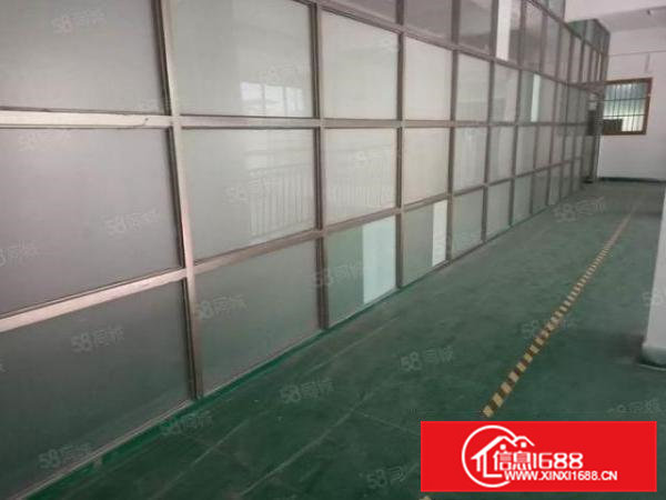 大岭山新出一楼800平厂房出租，适合小加工行业，租金优惠