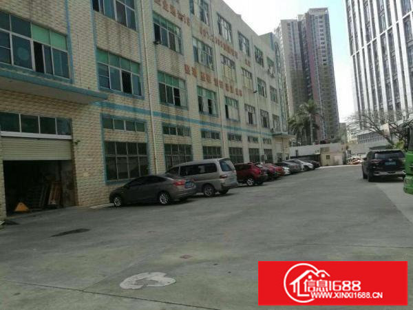 平湖辅城坳新出2楼2500平方带办公室装修厂房