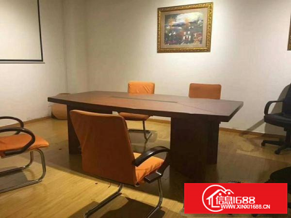 龙岗南联地铁站300米楼上960平精装修厂房出租