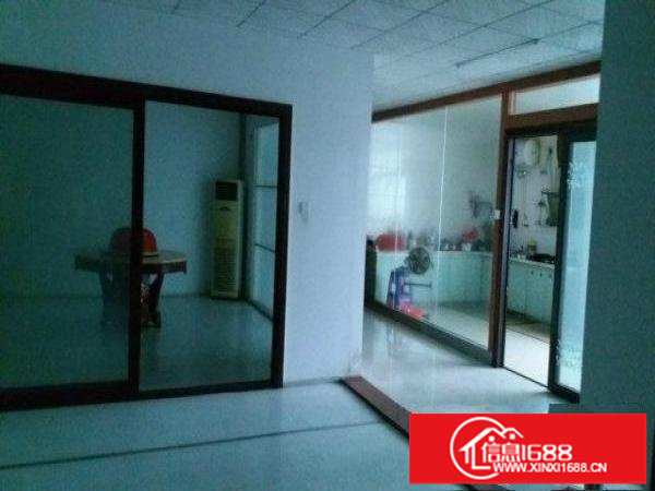 近布吉独门独院3000平米原房东厂房可分租