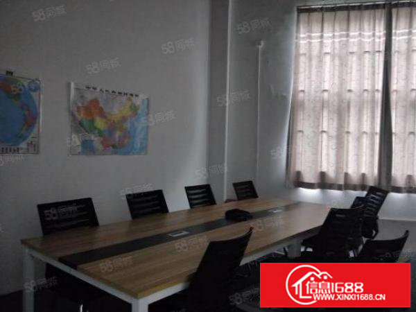 深圳龙华民治一楼1000平厂房出租，园区空地大，可进大柜