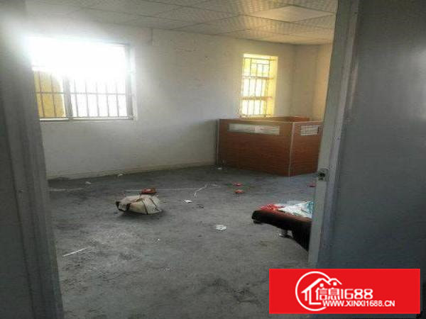 凤岗新出3楼300平水电按需价格低