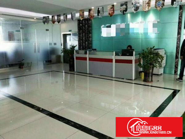 平湖富民工业区带装修二楼1600平方厂房出租