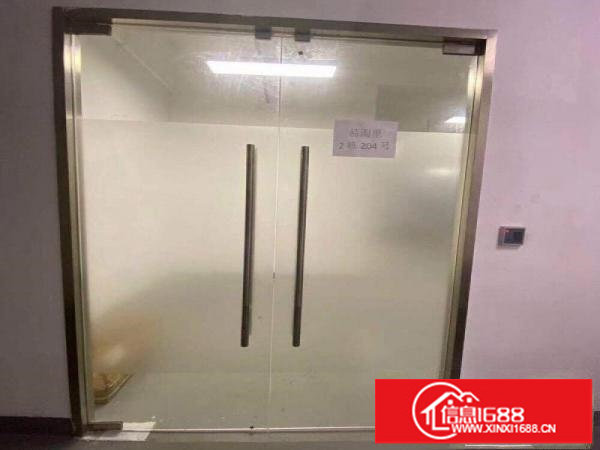 坂田华为附近楼上厂房350平米，500平米办公室车间仓库出租