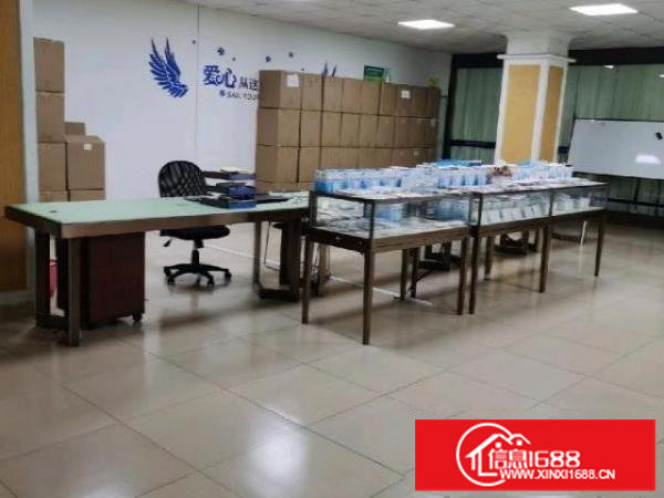 400平方无尘车间，办公室、会议室齐全