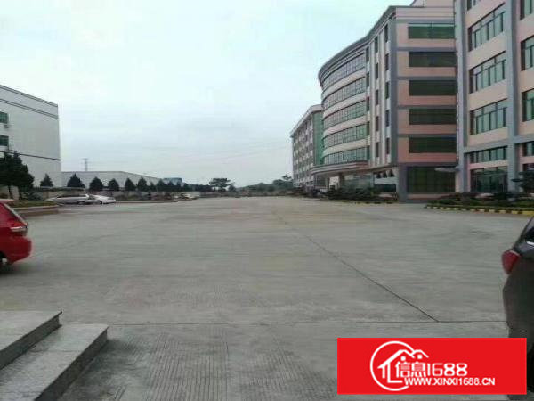 凤岗五联三楼楼上厂房）2000平米带水电厂房出租