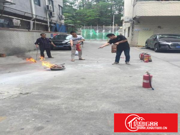 合租办公场地，面积150平左右