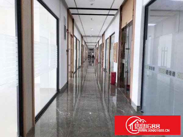 （出租）龙岗六约地铁口创客园写字楼113平精装修带空调有补贴