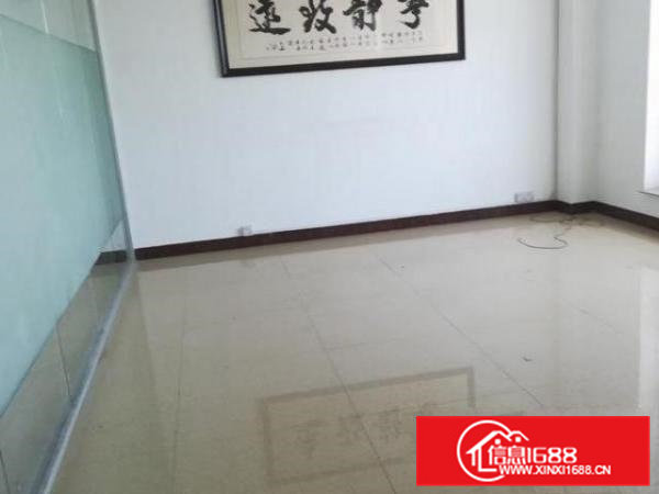 临深地区新出办公室，水电齐全