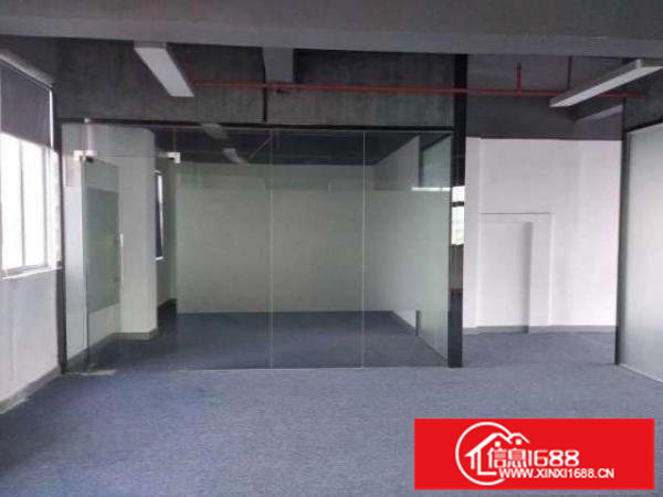 大浪石凹服装基地出2楼238平带简单装修面积实在