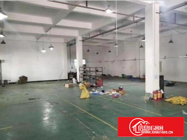 石岩石龙仔一楼厂房850平招租，水电办公室齐全，有地坪漆