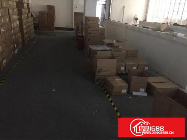 第三工业区双电梯精装修750平方，有车间。