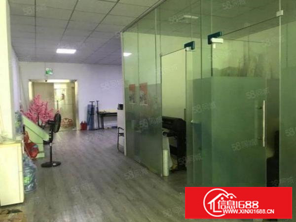 坂田厂房办公仓库550至1100平，2套独立户型，现成装修!