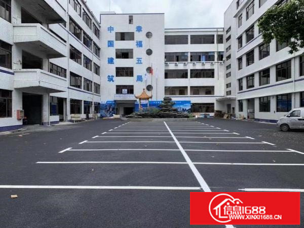 华南城900米一楼带部分装修高度5.8米200，300起租