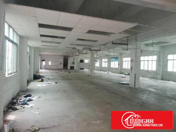 长安厦岗楼上新出600平厂房出租带货梯可进出大货车易招工