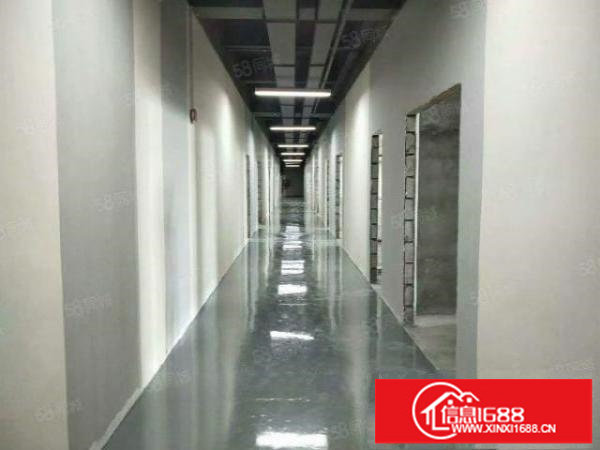 福永怀德370平方楼上厂房出租，证件齐全，空地大