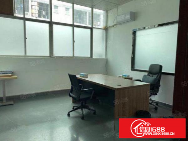 水田龙大高速出口原房东楼上厂房700平，带装修