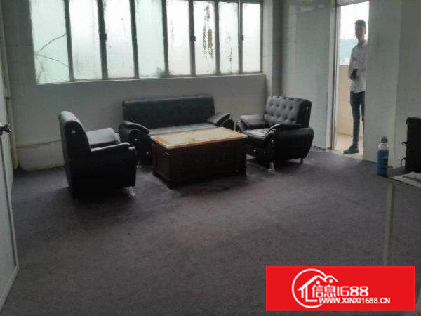 凤岗雁田海关楼上电子、印刷、包装厂房出租600平方