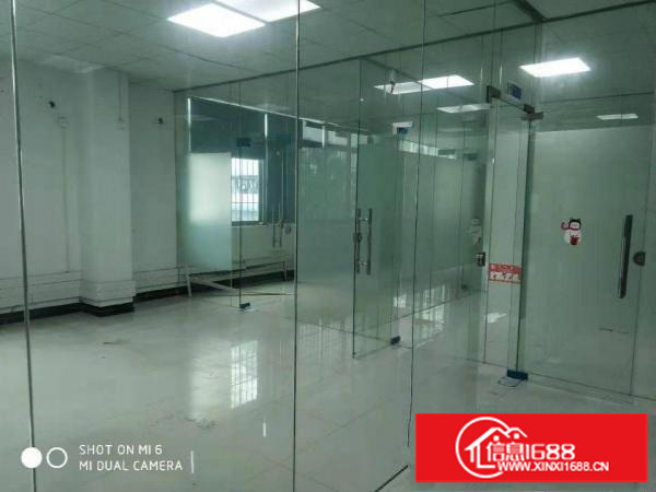 六约地铁站电商办公室150;170;176平精装修出租