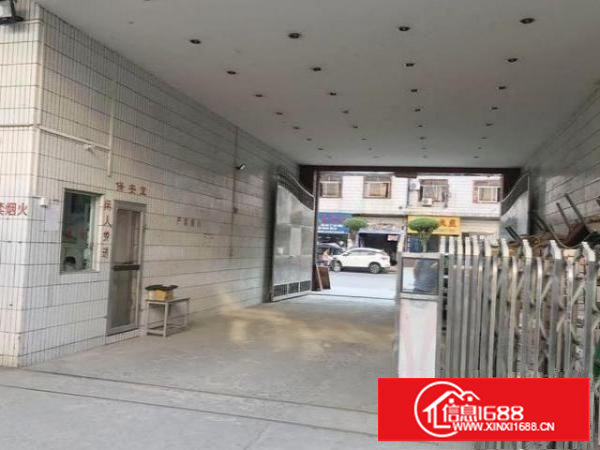 一手房东，独院厂房，近深圳，配套货梯宿舍停车位。