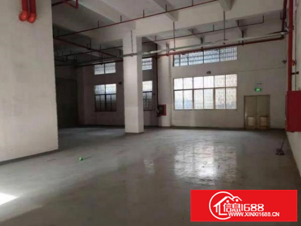 公明甲子塘一楼320平厂房出租，水电齐全，无公摊