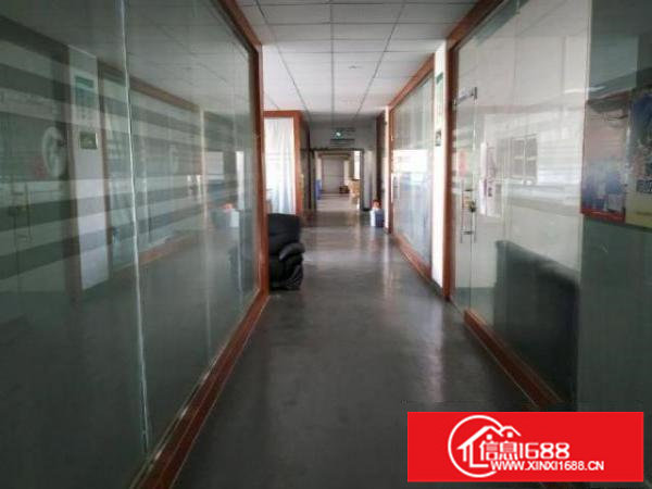 章阁楼上精装修厂房办公室400平带仓库