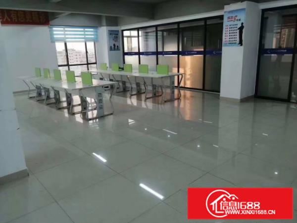 小捷滘工业区现成电子办公加工厂房楼上700平方，豪华装修