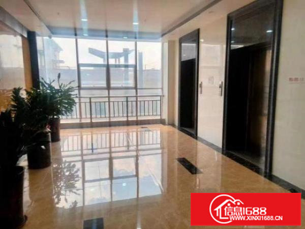 福永沿江高速路口厂房出租1600平写字楼环境厂房价格