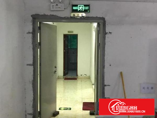 带电梯，可办公、生产、仓储均可
