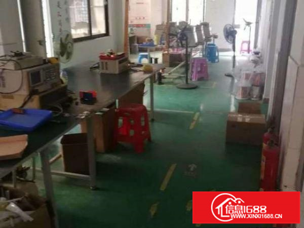 出租宝安区石岩厂房价格不贵（无中介费）