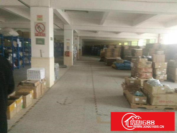 横岗大康新出2200平方带装修厂房，可分租400平