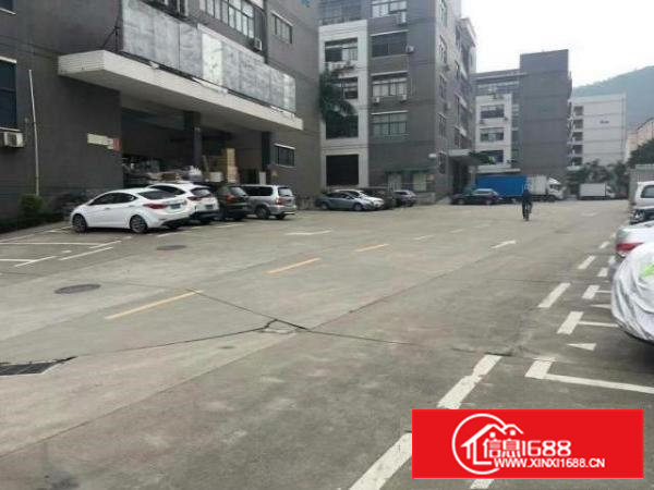 西乡带装修厂房2400平米招租