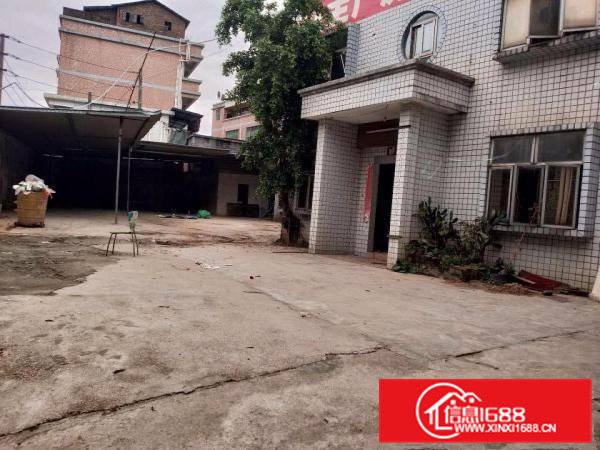 凤岗镇中心独院铁皮房出租2000平适合污染噪音行业。