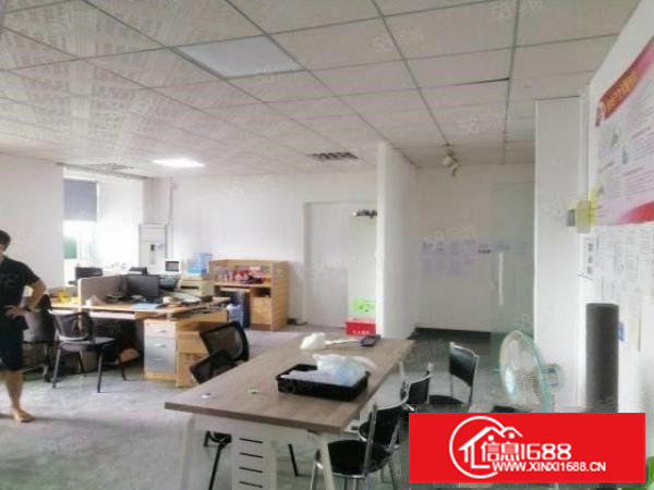 民治地铁口;深圳北站新出180平米带隔间厂房仓库出租