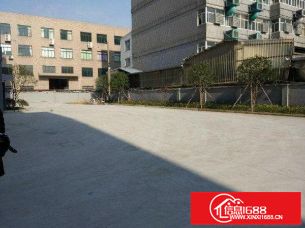 龙岗区横岗茂兴路楼上厂房300平出租，环境优美