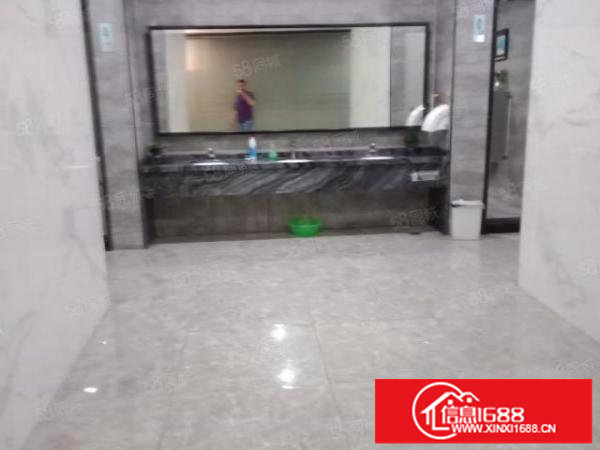 白泥坑2500平方厂房与写字楼出租