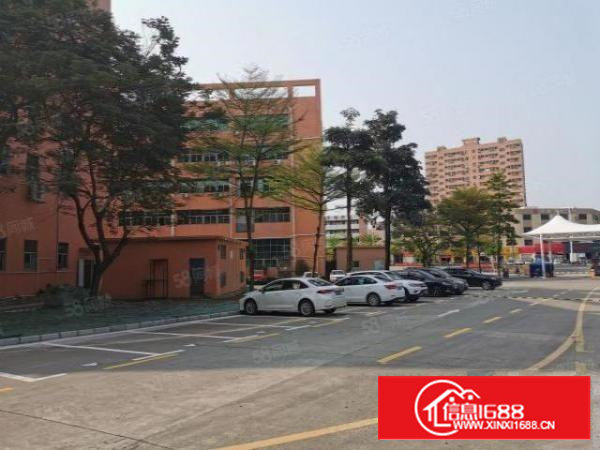 急租石岩北环村委厂房一楼2050平层高6米带卸货平台实际面积