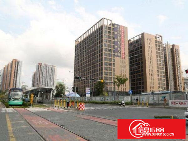 观澜多彩2000平写字楼精装出租