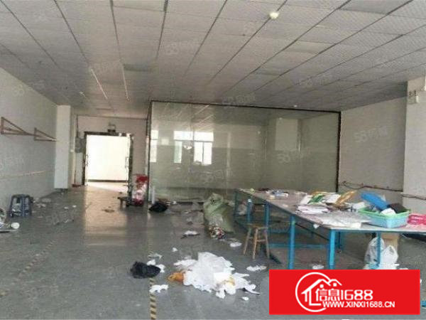 黄江近深圳新出楼上350方带现成办公室天花板实图拍摄价格15