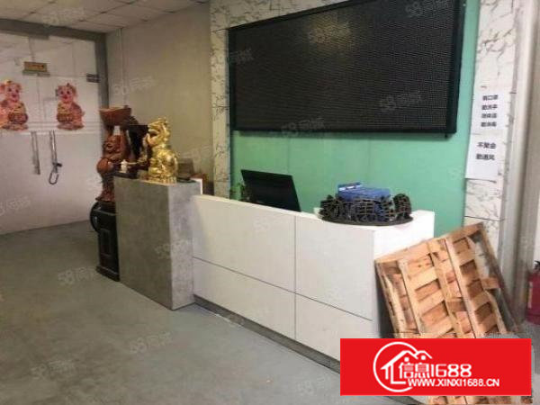 石岩附近新出厂房楼上900平价格优惠水电齐全