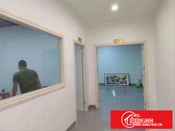 虎门大宁社区二楼带装修1000厂房出租，配套齐全