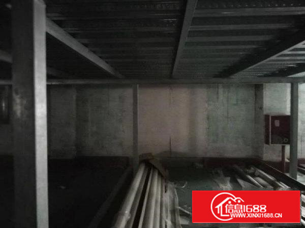 沙井一楼700平精装修，产证齐全，13米挂车可进