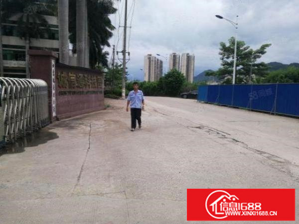 坪山区新出厂房760平米一楼大小可分