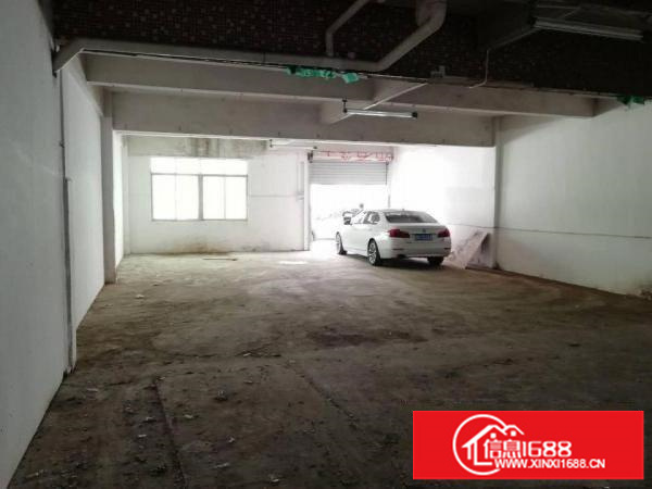 龙华大浪白云山300平米一楼厂房出租