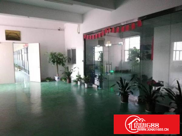 坪山龙田新出二楼2000平带地坪漆装修办公室出租