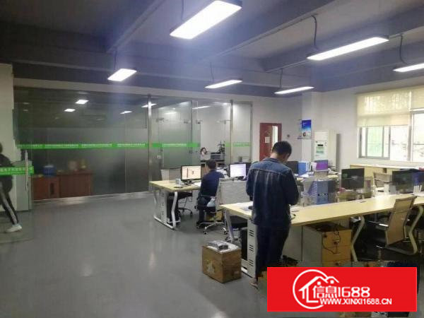 塘厦138工业区现成楼上1300平方，豪华装修，3吨电梯