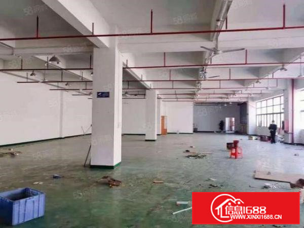 凤岗高新产业园分租楼上980平现成水电办公室带电梯形象佳