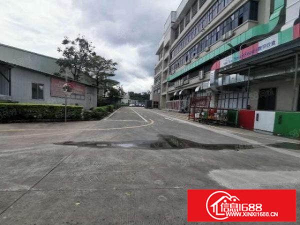 布吉百鸽笼地铁附近楼上328平全新电商出租，园区配套成熟